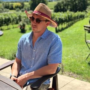 Meet your Posher, Alex